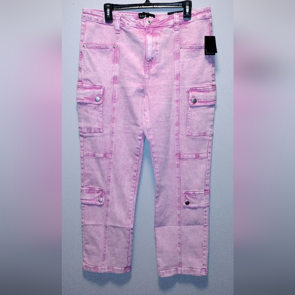 Fashion Nova cargo jeans